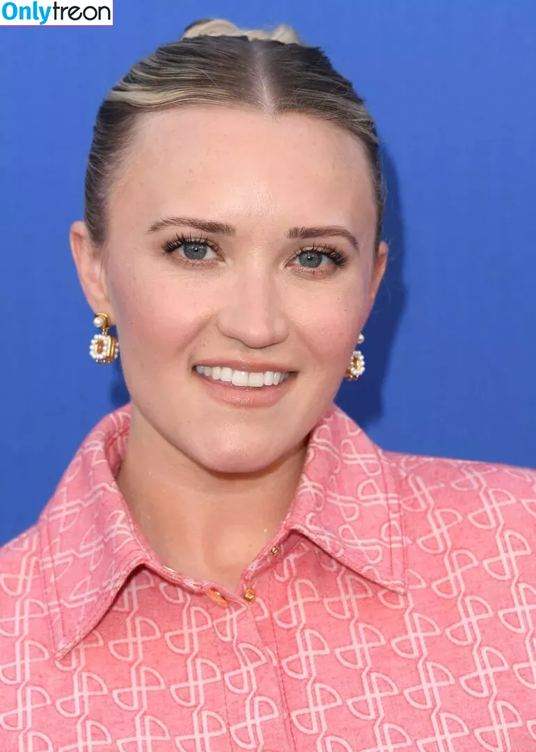 Emily Osment голая photo #0312 (emilyosment / laurenx687)