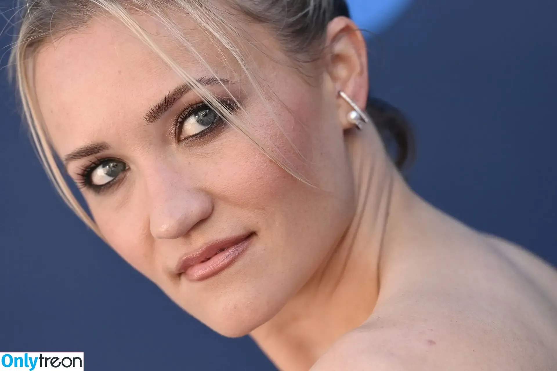 Emily Osment nude photo #0638 (emilyosment / laurenx687)