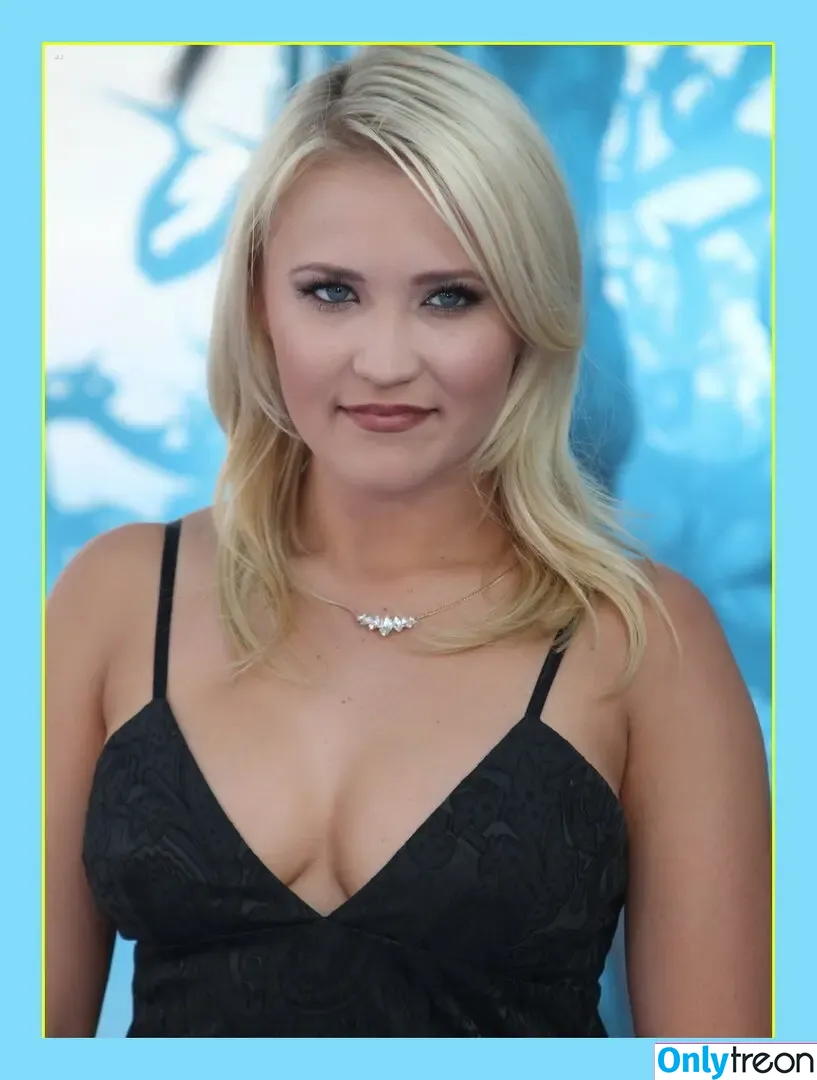Emily Osment nude photo #0656 (emily_osment / emilyosment)