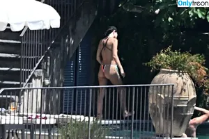Emily Ratajkowski / emrata nude photo #9090