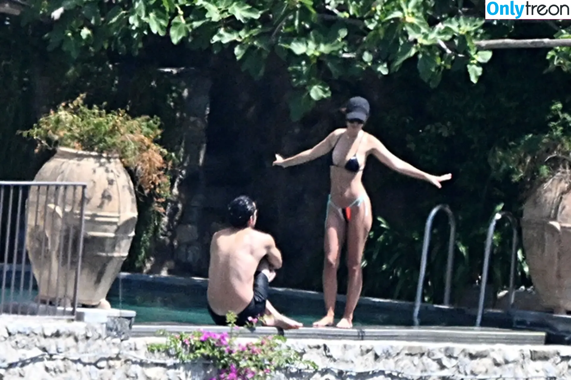 Emily Ratajkowski nude photo #9067 (emrata)