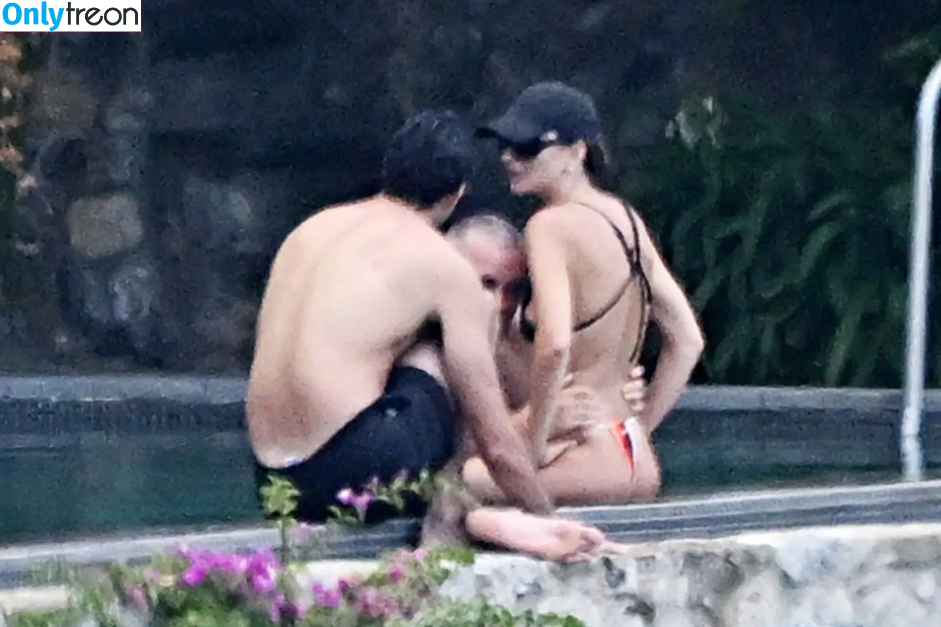Emily Ratajkowski nude photo #9078 (emrata)