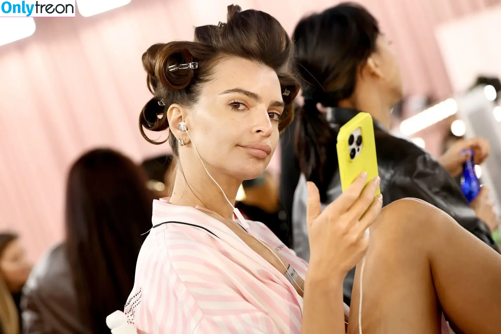 Emily Ratajkowski голая photo #9244 (emrata)