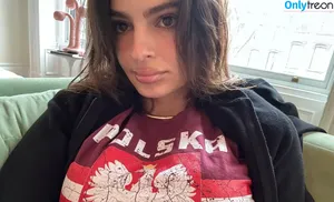 Emily Ratajkowski / emrata фото голая #7706