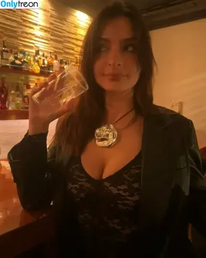 Emily Ratajkowski / emrata фото голая #7773