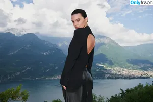 Emily Ratajkowski / emrata фото голая #7892