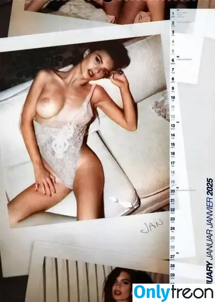 Emily Ratajkowski nude photo #7736 (emrata)