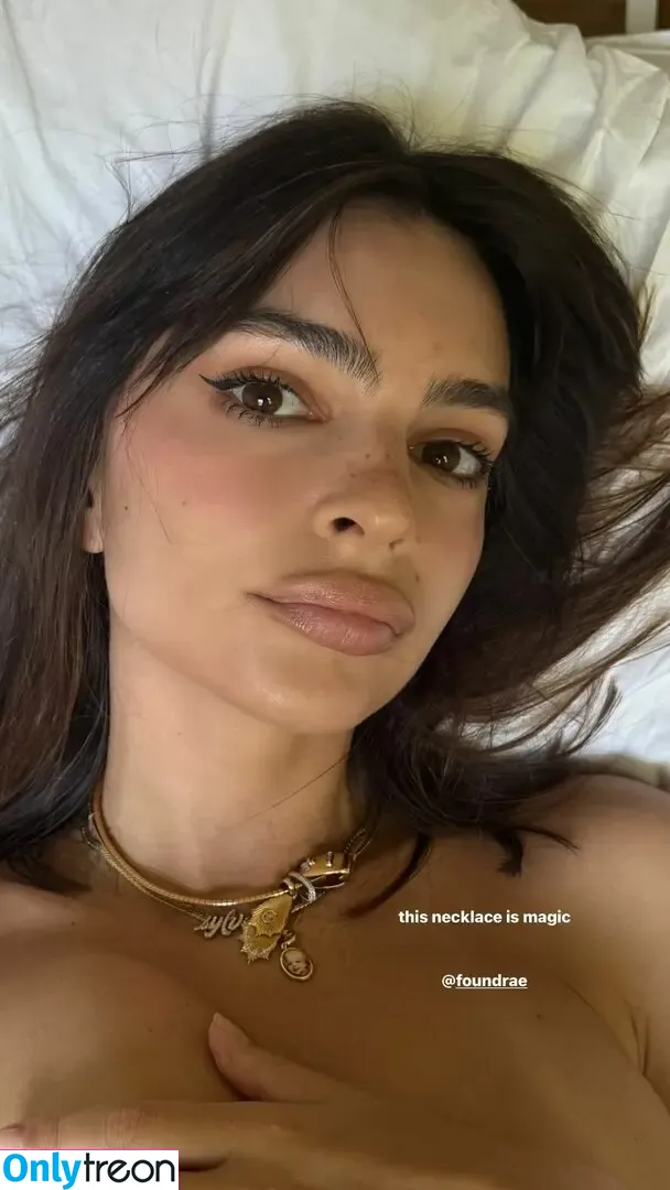 Emily Ratajkowski nude photo #7825 (emrata)