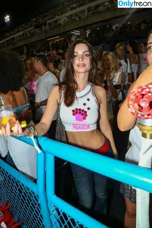 Emily Ratajkowski / emrata nude photo #8037