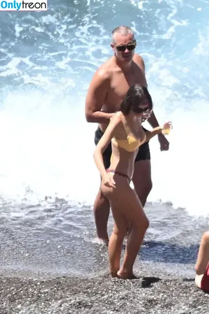 Emily Ratajkowski / emrata nude photo #8951