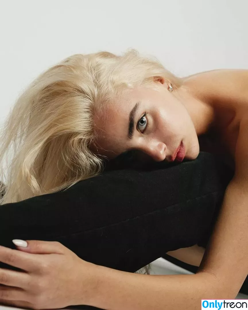 Emily Rinchita голая photo #0044 (emilyrinc)