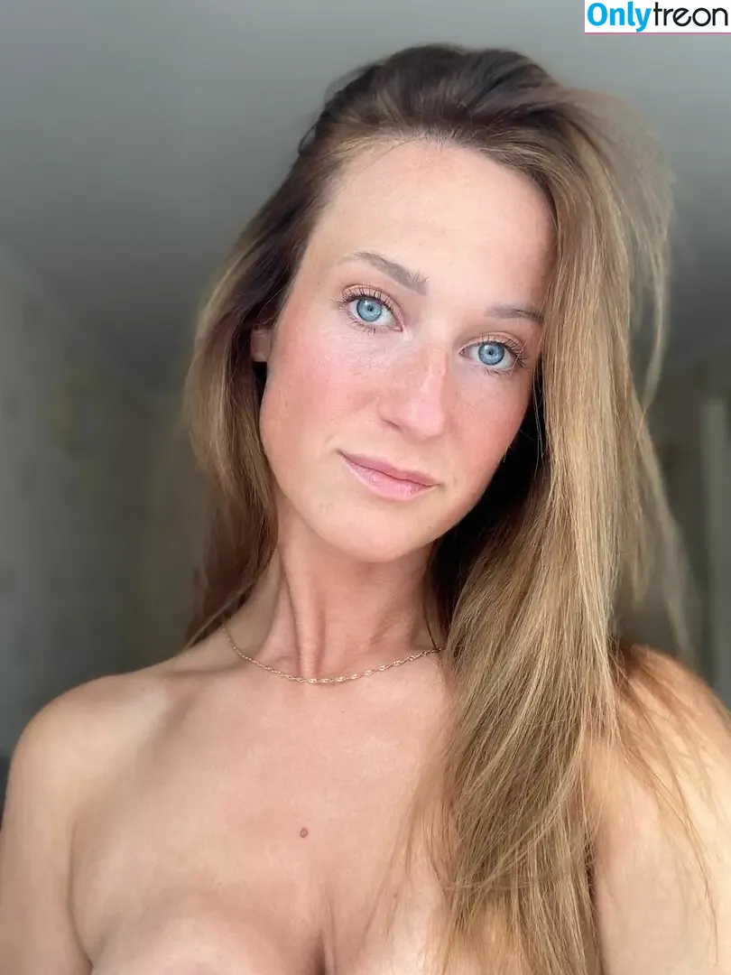 Emily Rose nude photo #0078 (roseemilythe / thexemilyrose)