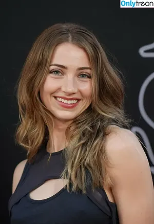 Emily Rudd / emilysteaparty nude photo #0412