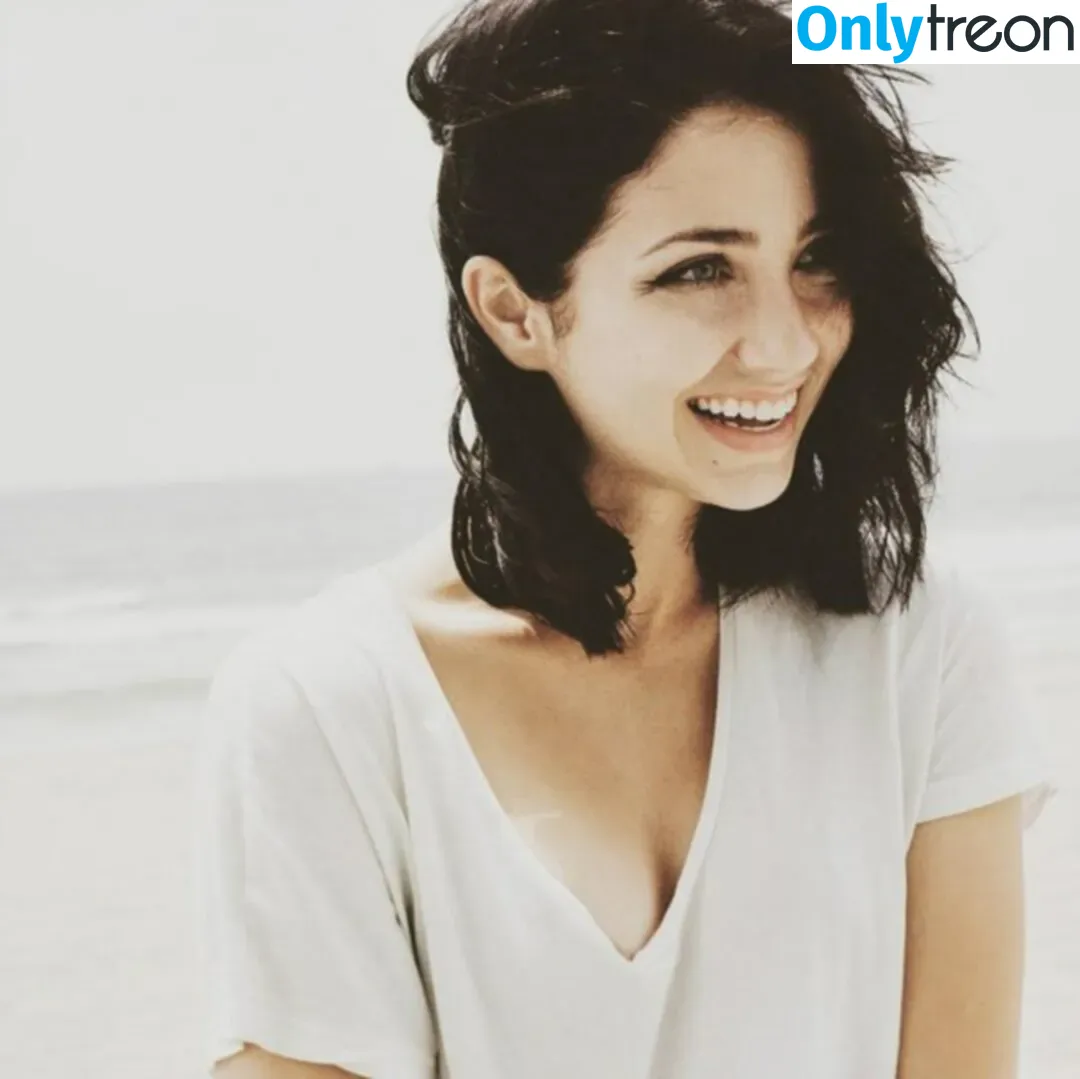 Emily Rudd голая photo #0113 (emilysteaparty)