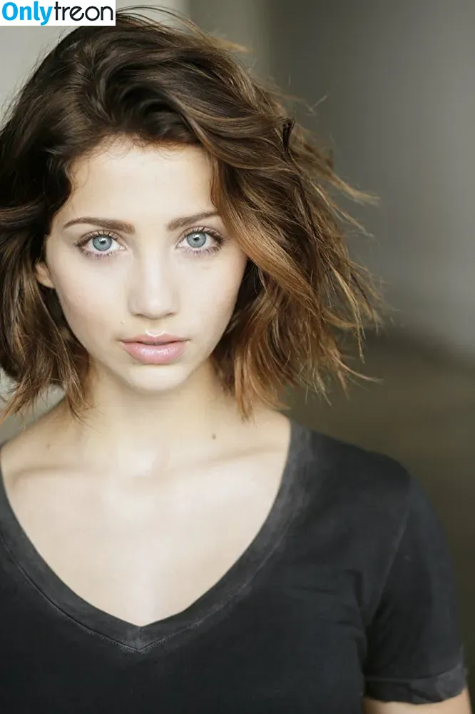 Emily Rudd nude photo #0210 (emilysteaparty)