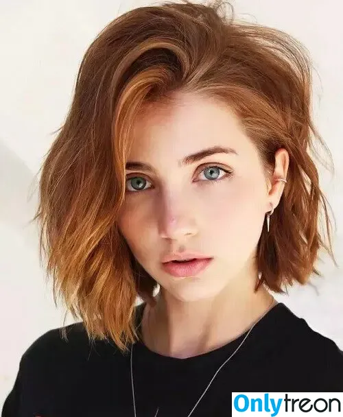 Emily Rudd nude photo #0426 (emilysteaparty)