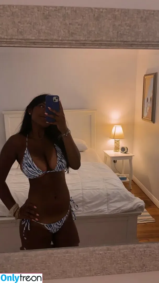 Emily_santtt nude photo #0010 (Honeypot176 / emily.santttt)