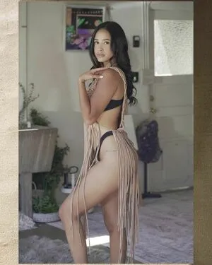 Emily Tosta / (Mayans M.C and PartyFive / Dominican Actress / emilytosta nude photo #0125