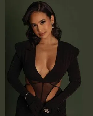Emily Tosta / (Mayans M.C and PartyFive / Dominican Actress / emilytosta nude photo #0151