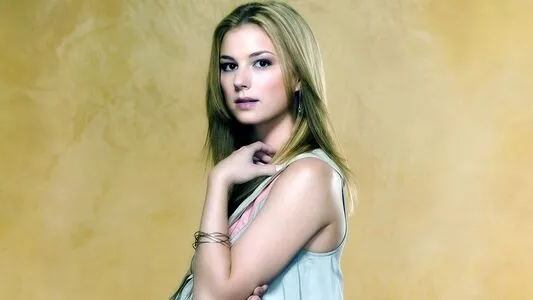 Emily VanCamp / emilyvancamp nude photo #0050