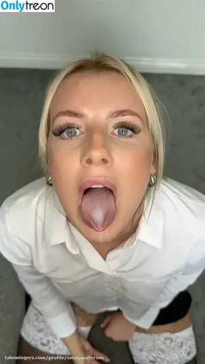 Emily Walters / emilywalters / hotwifeemilyuk фото голая #0130