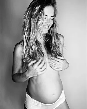 Emily Wickersham / emilywickersham фото голая #0042
