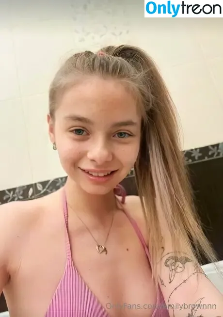emilybrownnn nude photo #0407 (emilybrownnnn)