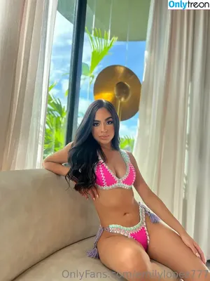 emilylopez777 / emilyllopez3 nude photo #0011