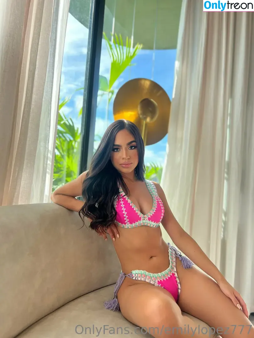 emilylopez777 nude photo #0011 (emilyllopez3)