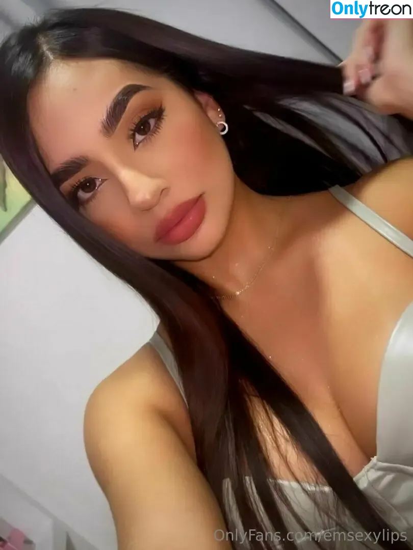 emilylopez777 nude photo #0019 (emilyllopez3)