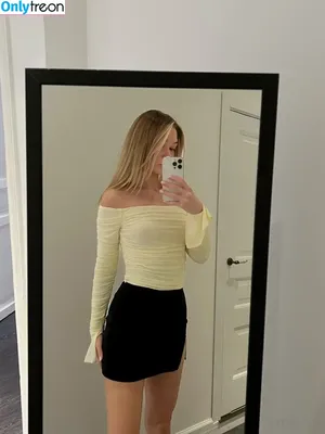 emilylu / emily_luuu_ nude photo #0023