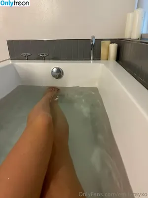 emilyrayxo / emilyray_xo nude photo #0003