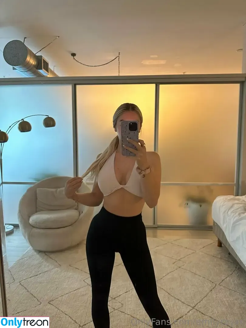 emilyrayxo nude photo #0007 (emilyray_xo)