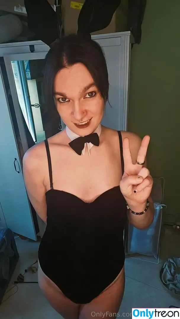 emilyretcher голая photo #0100 (emilyteicherr)