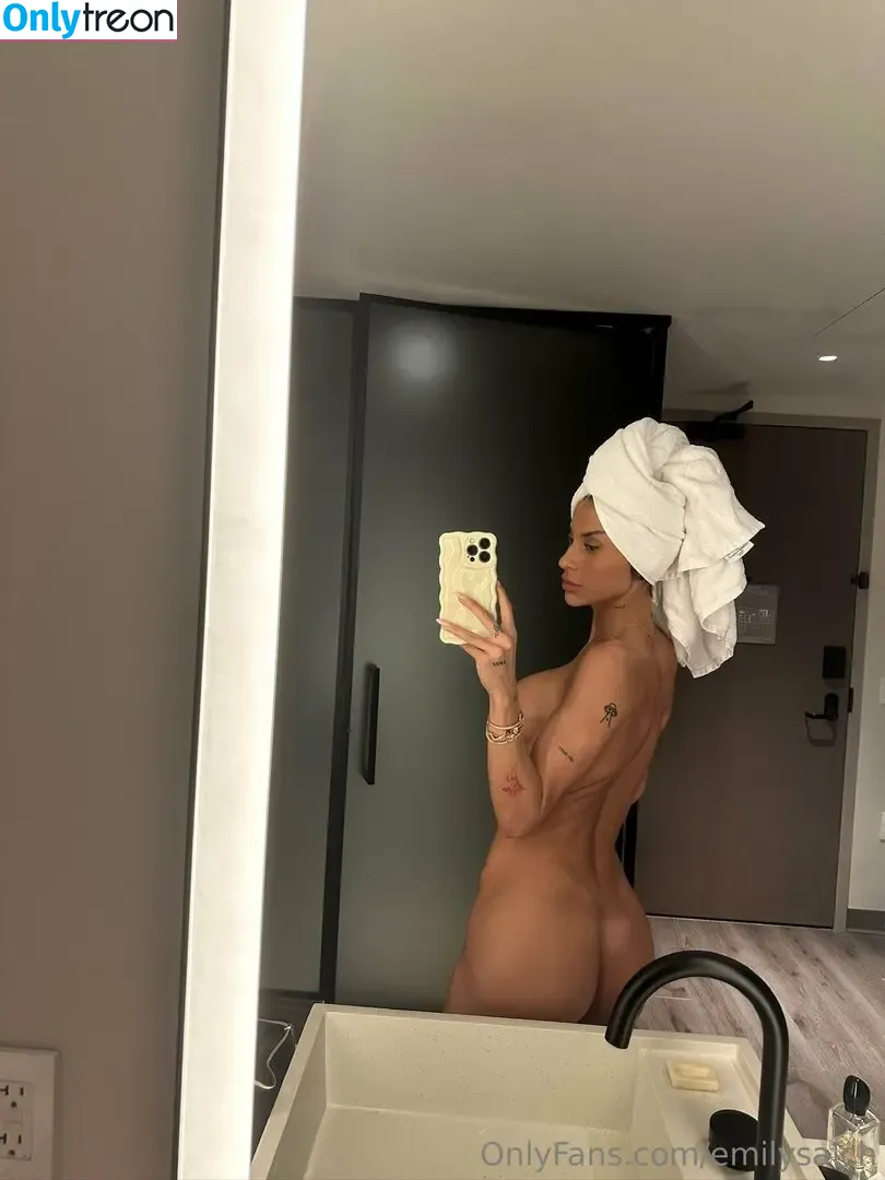 emilysalch голая photo #0055 (emilysalch)