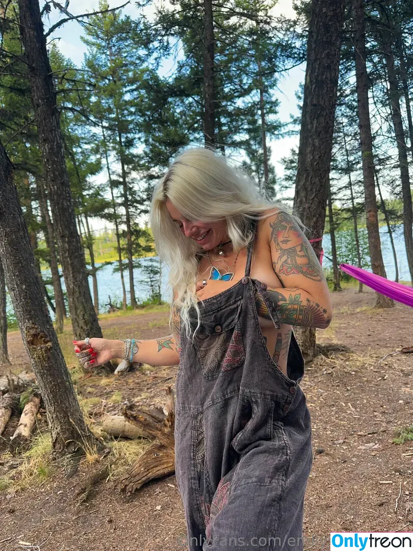 emilysedonafree голая photo #0064 (emilysedonafree)
