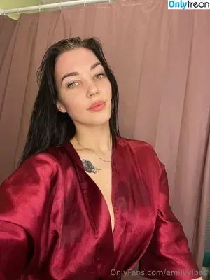 emilyvibes / shopemilyvibes nude photo #0017