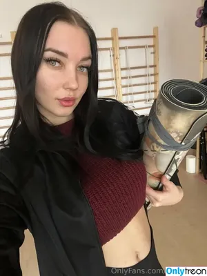 emilyvibes / shopemilyvibes фото голая #0047