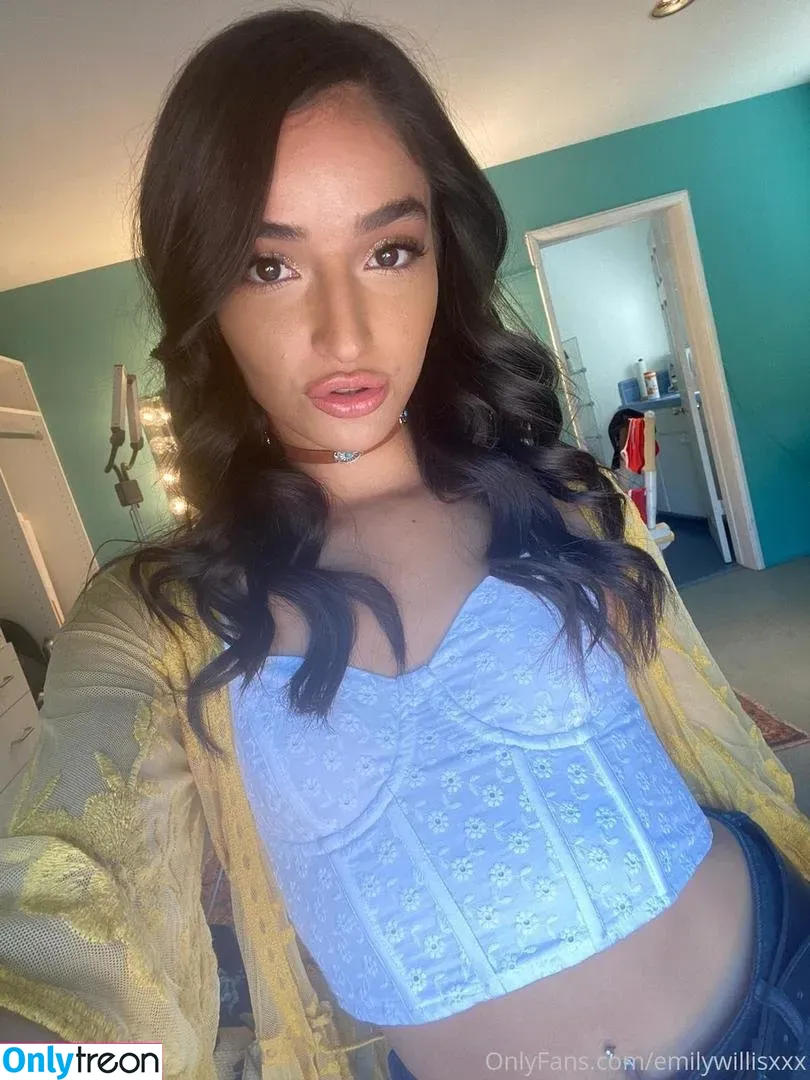 emilywillisxxx nude photo #0002 (emilywillisxx)