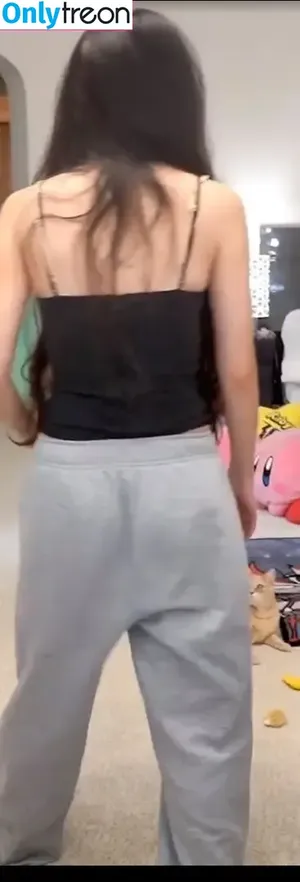 Emiru / emiru.jpg nude photo #3249