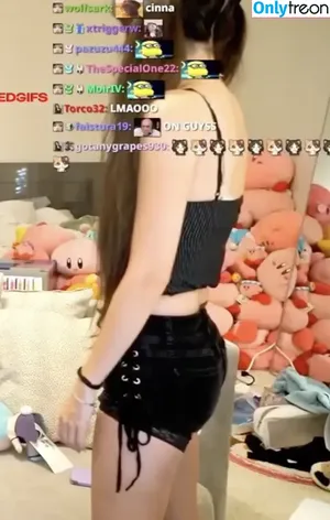 Emiru / emiru.jpg nude photo #3327