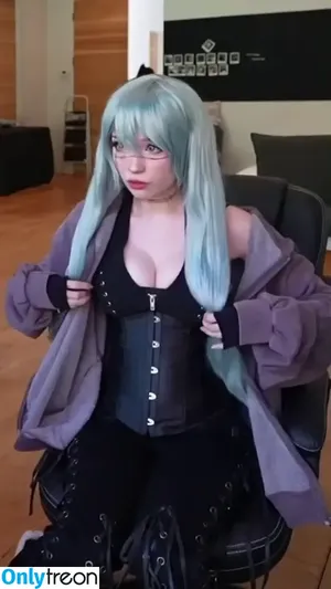 Emiru / emiru.jpg nude photo #3404