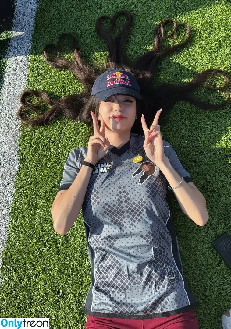 Emiru голая photo #3093 (emiru.jpg)