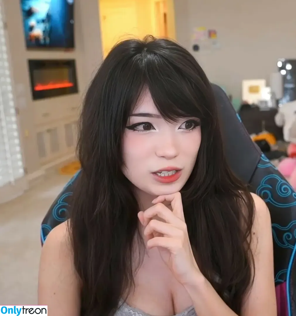 Emiru nude photo #3268 (emiru.jpg)
