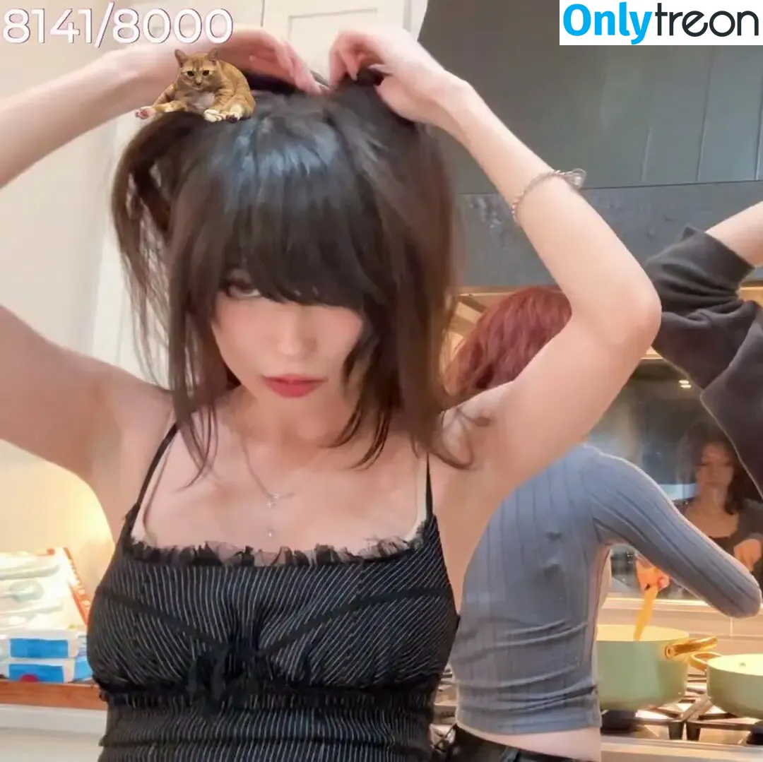 Emiru nude photo #3323 (emiru.jpg)
