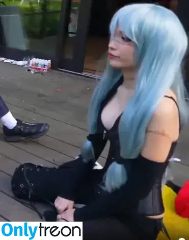 Emiru nude photo #3377 (emiru.jpg)