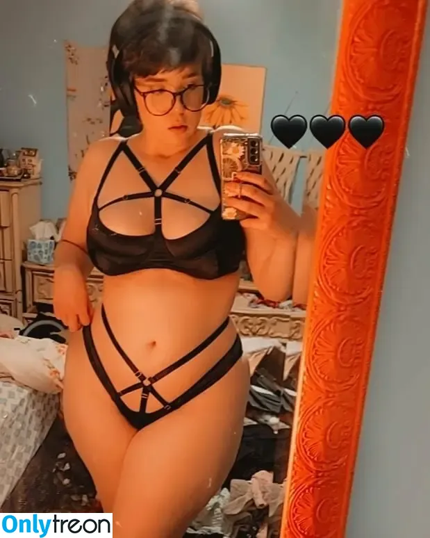 Emjay Lynn nude photo #0016 (PregnantEmjayLynn / emjaybigtiddygf)