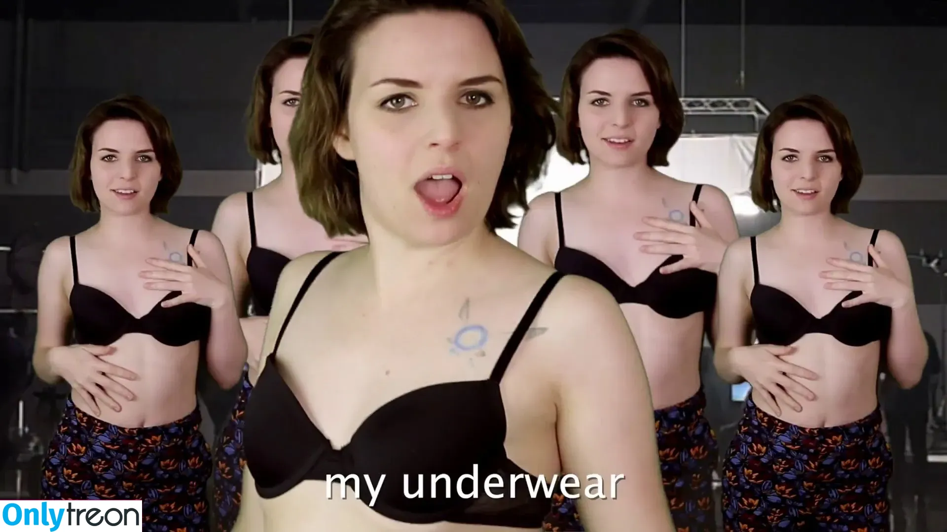 Emma Blackery голая photo #0007 (emmablackery)