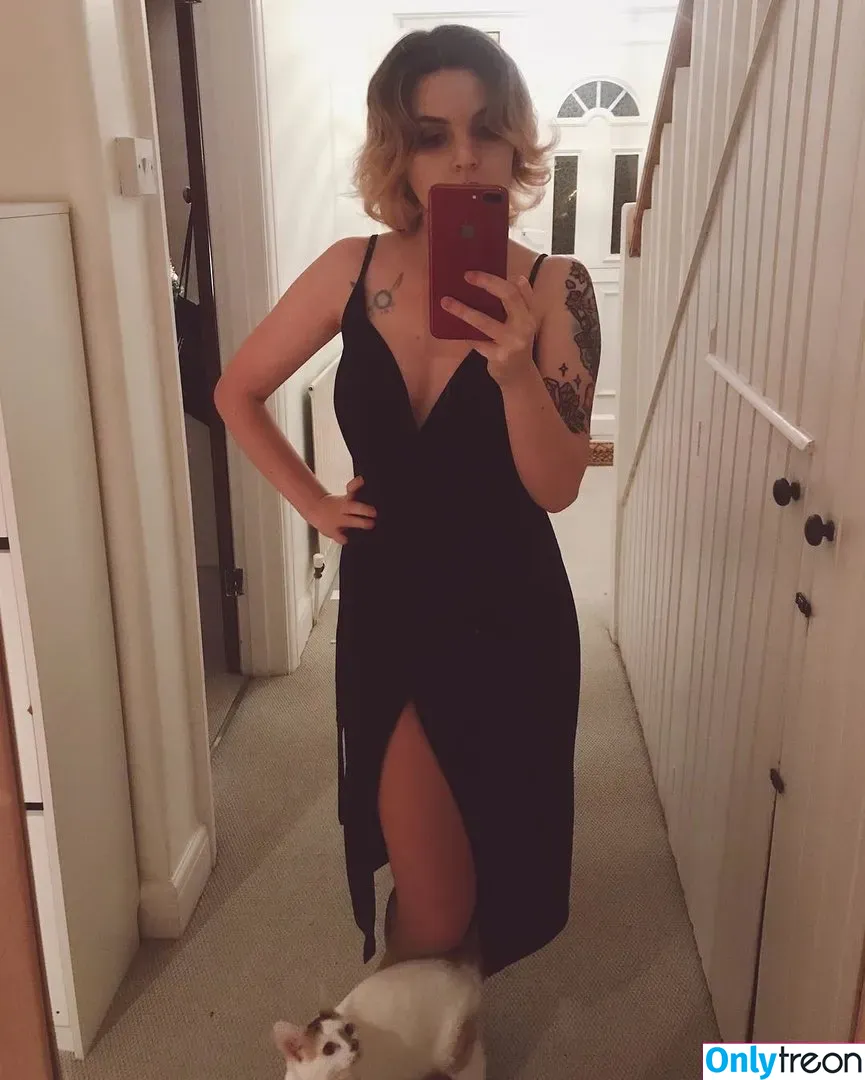 Emma Blackery nude photo #0012 (emmablackery)