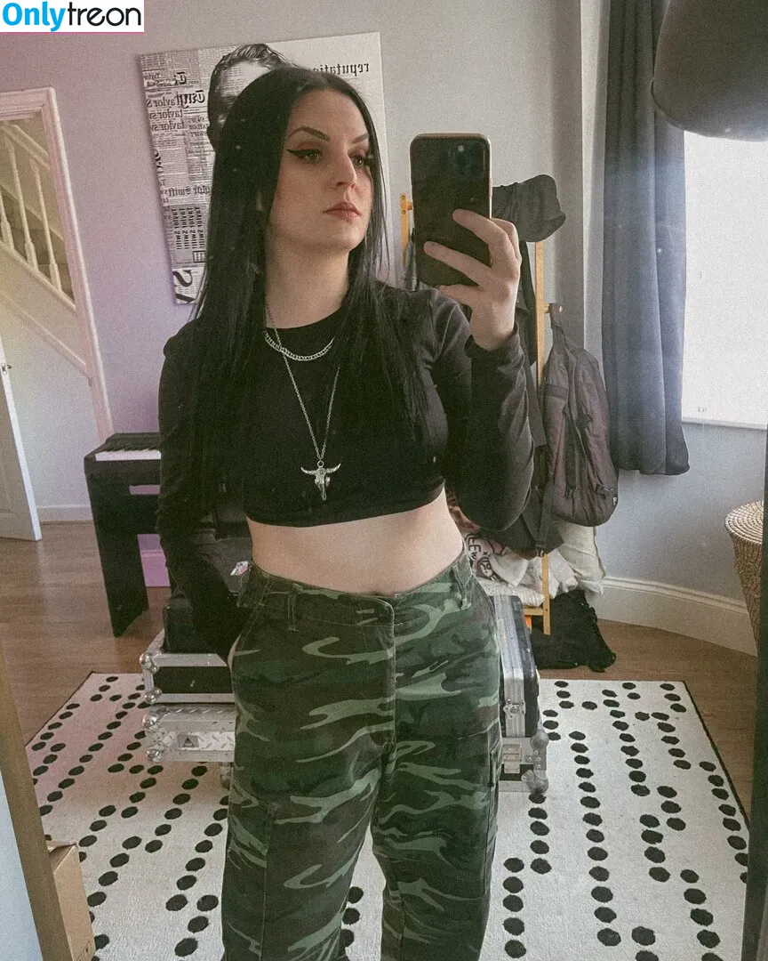 Emma Blackery голая photo #0040 (emmablackery)